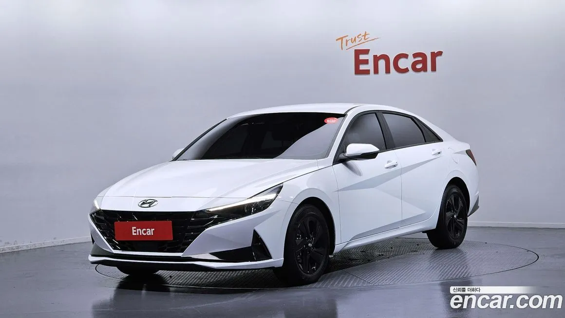 Hyundai AVANTE — фото 1