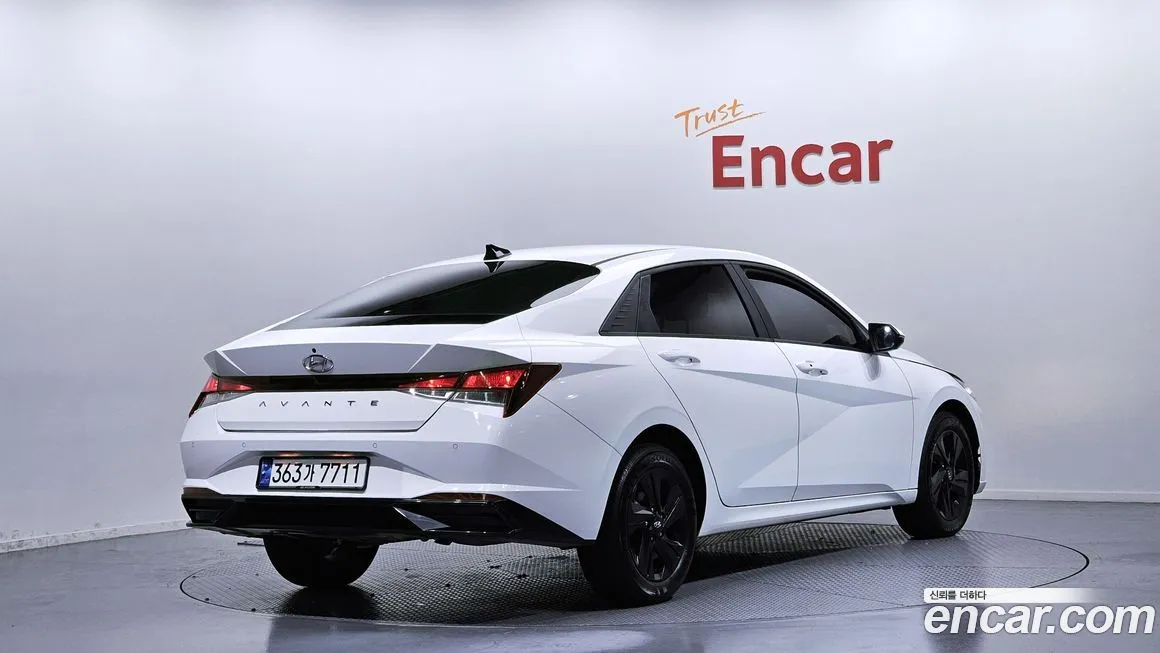 Hyundai AVANTE — фото 8