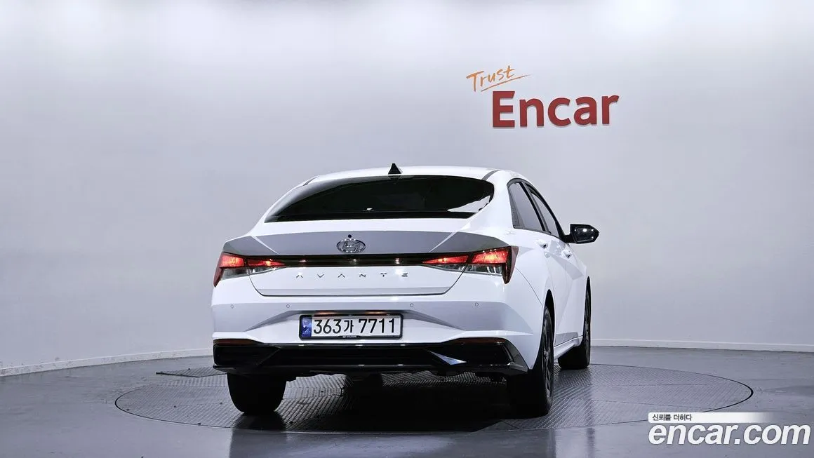 Hyundai AVANTE — фото 4
