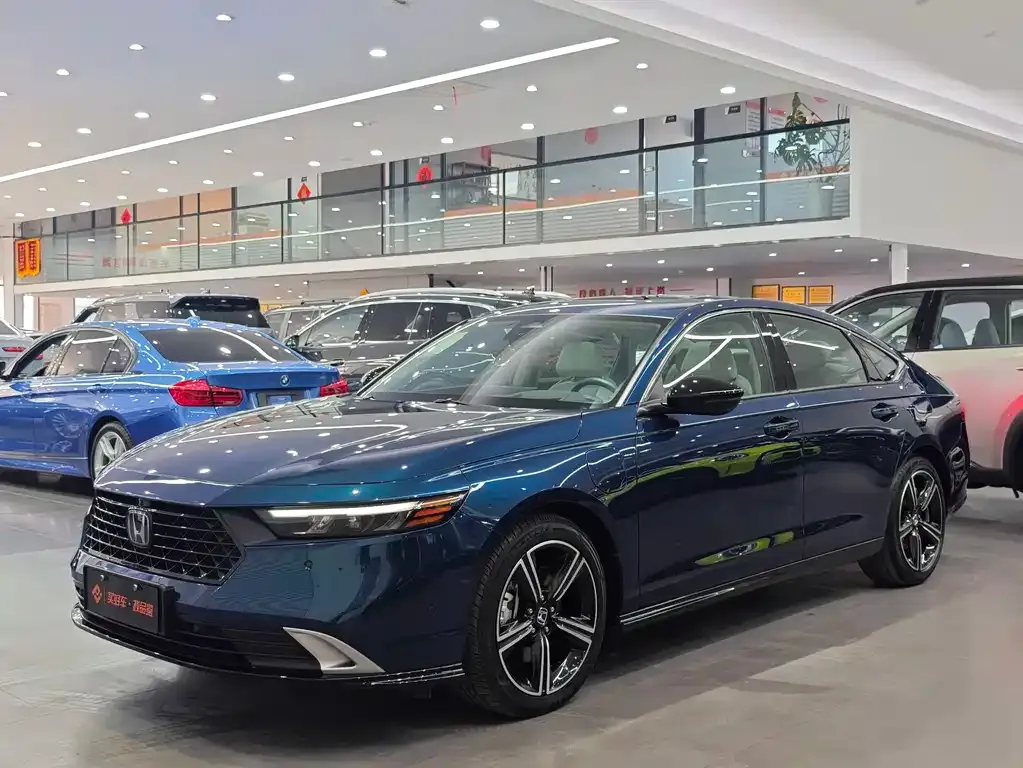 Honda Accord New Energy — фото 1