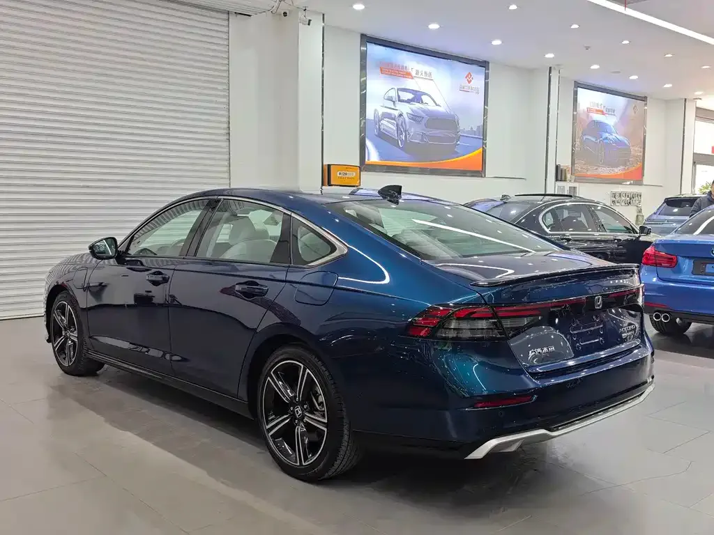 Honda Accord New Energy — фото 4