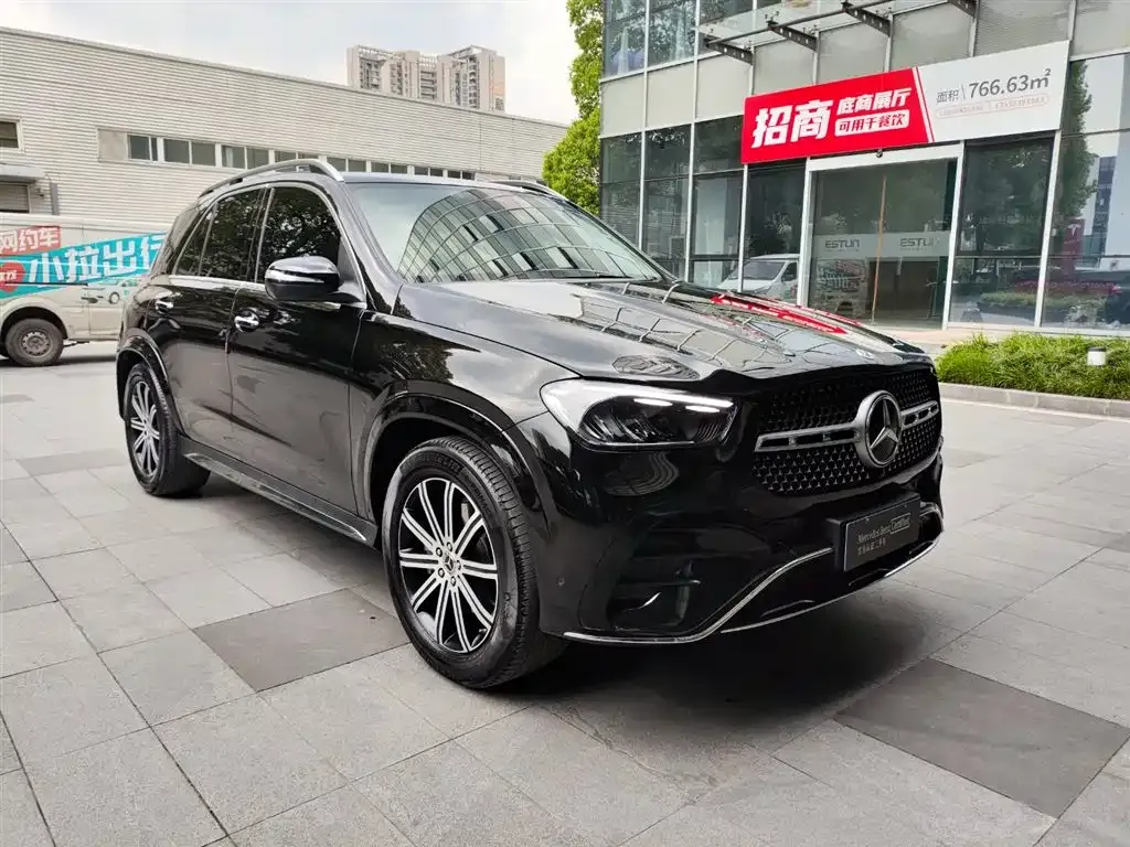 Mercedes-Benz GLE — фото 1