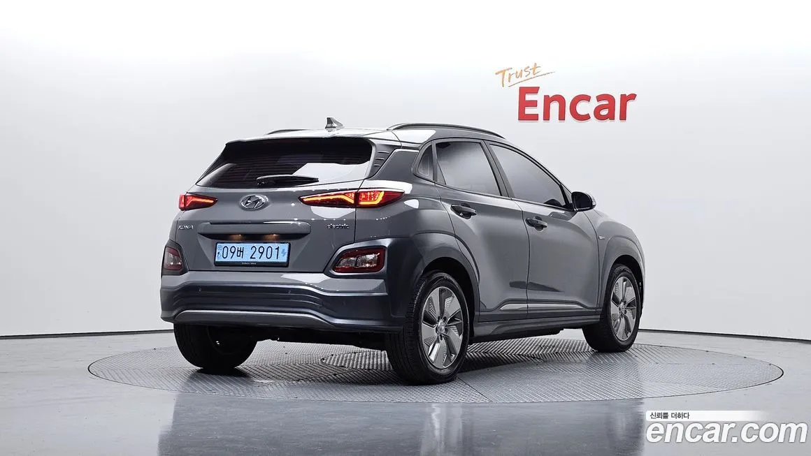 Hyundai Kona — фото 7