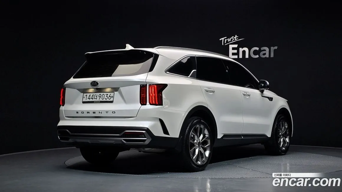 Kia Sorento — фото 5