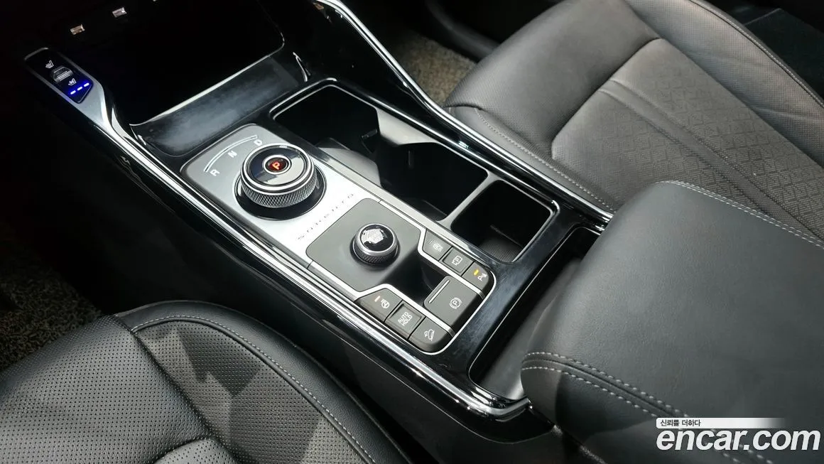 Kia Sorento — фото 9