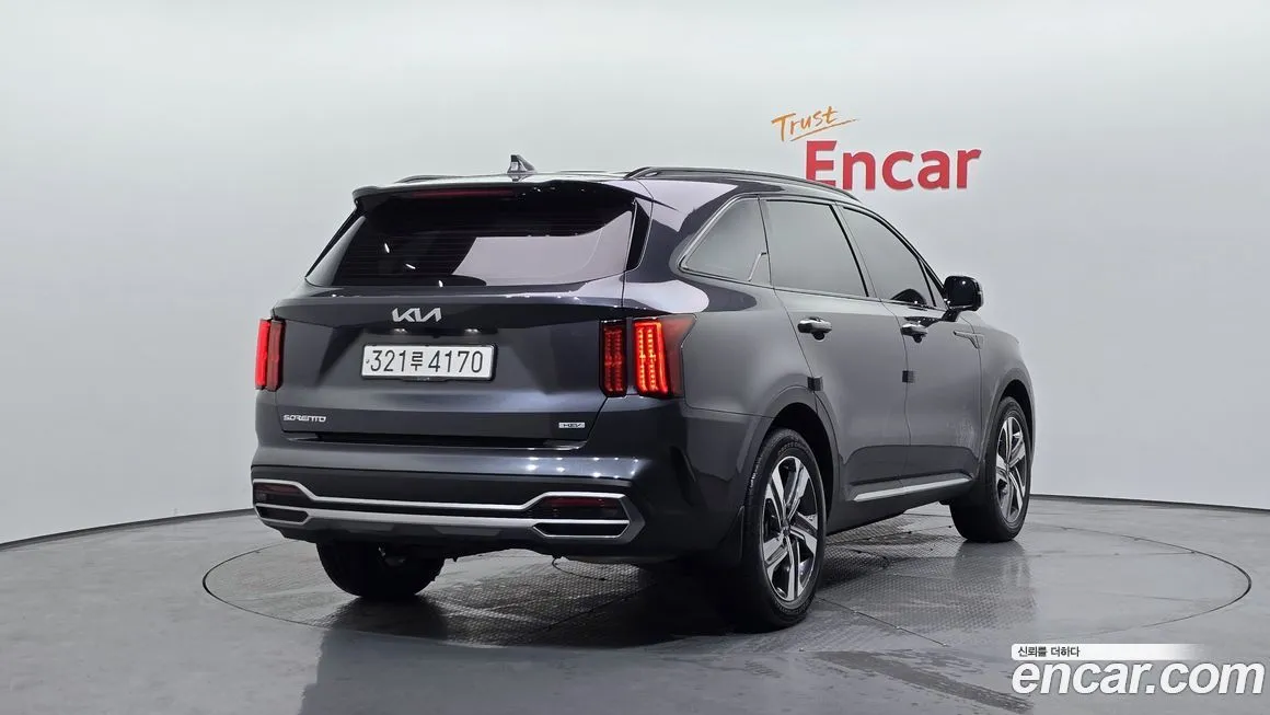 Kia Sorento — фото 9