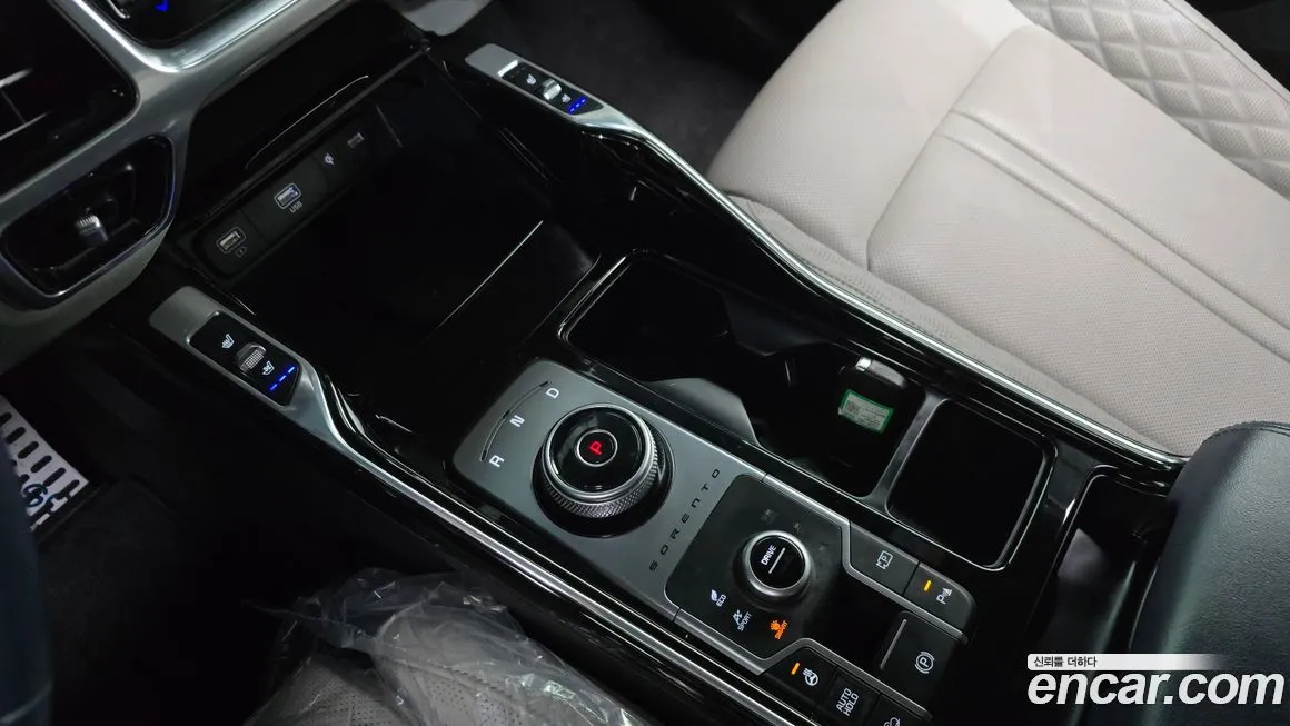 Kia Sorento — фото 10