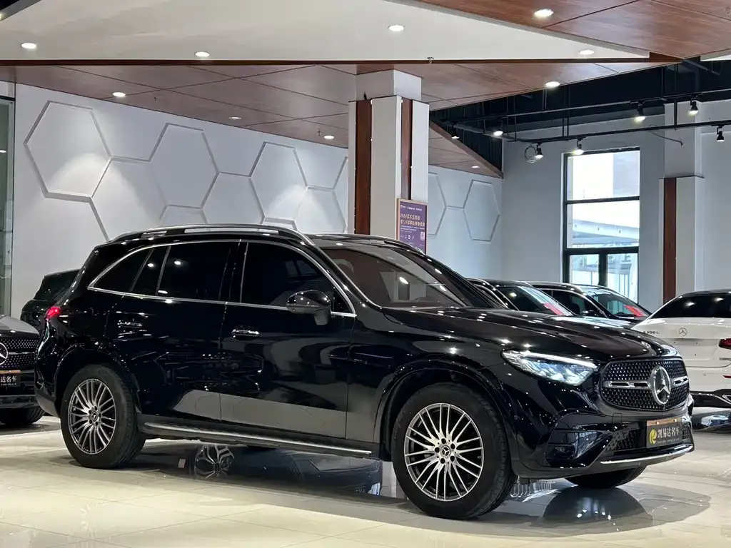 Mercedes-Benz GLC — фото 10