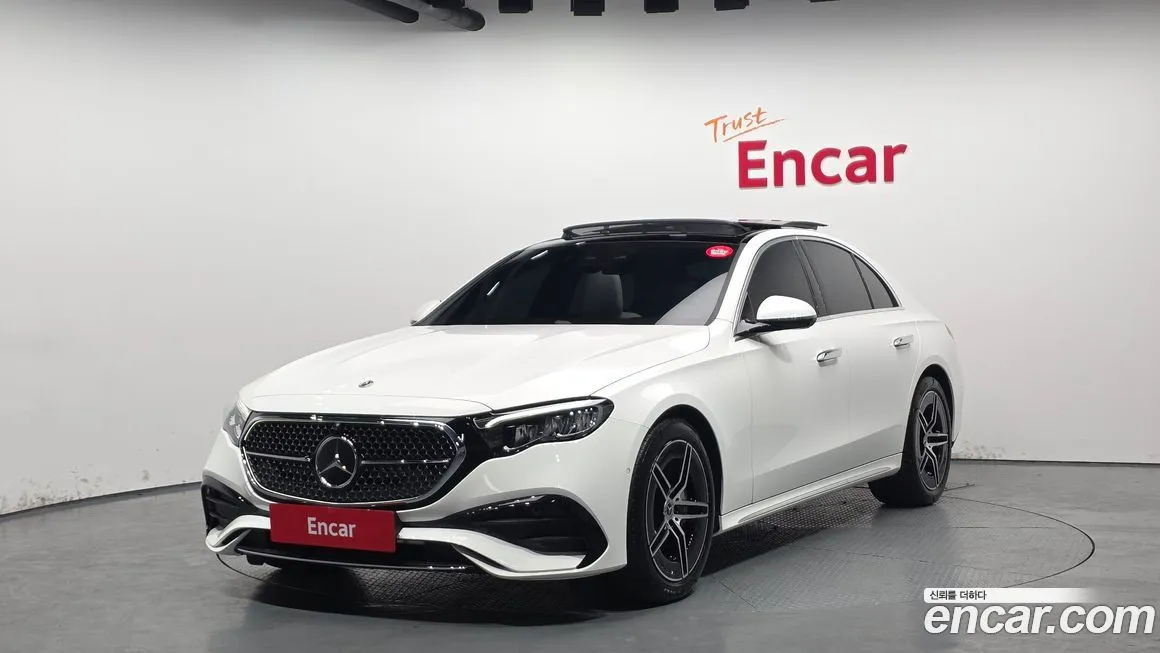 Mercedes-Benz E-Class — фото 1