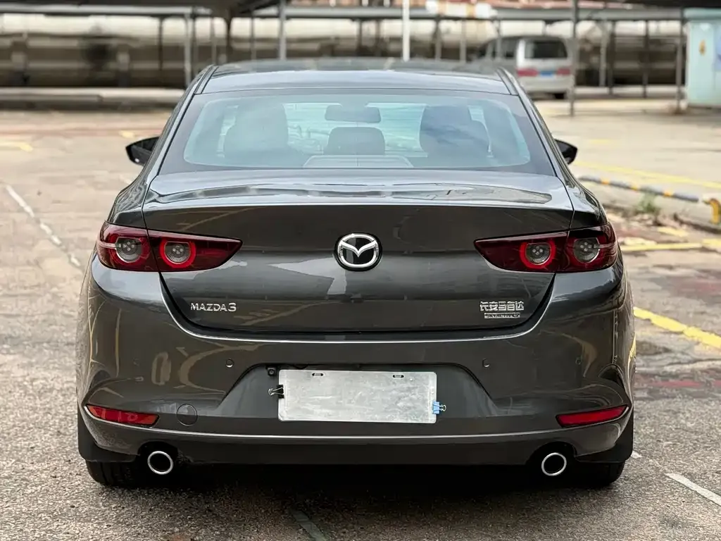 Mazda 3 Axela — фото 6