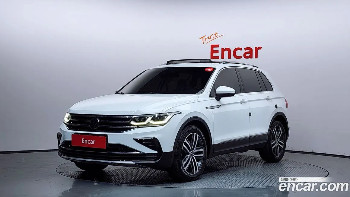 Volkswagen Tiguan — фото 1