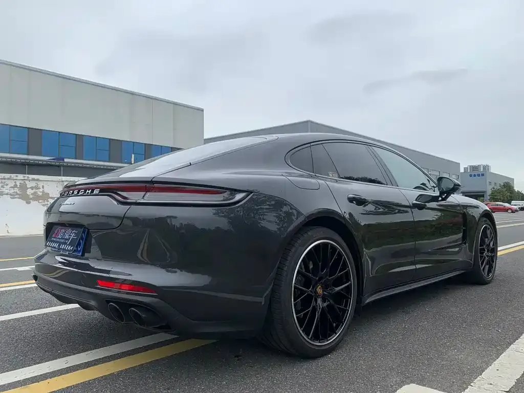 Porsche Panamera — фото 7