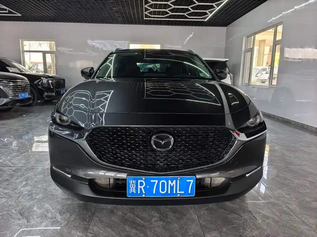 Mazda CX-30 — фото 1