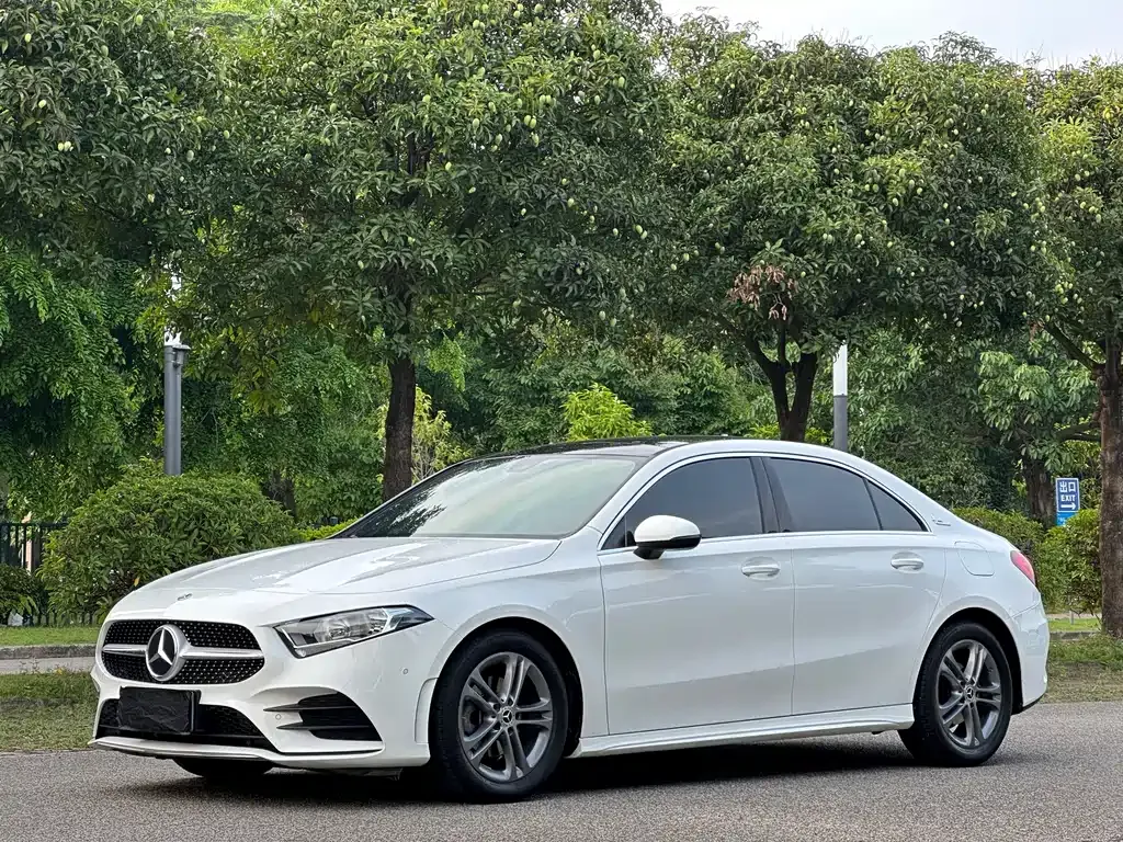 Mercedes-Benz A-Class — фото 1
