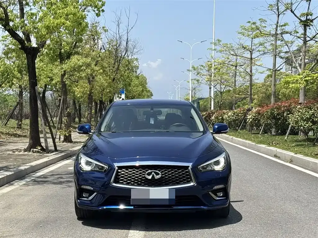 Infiniti Q50L — фото 9