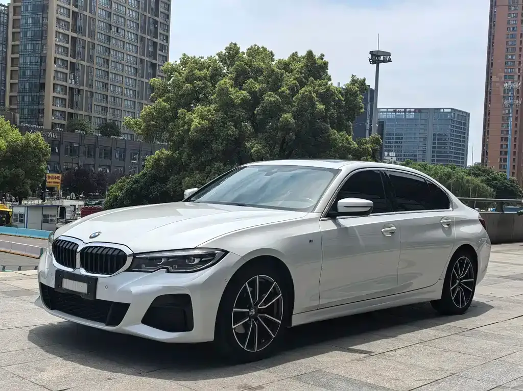 BMW 3 Series — фото 1