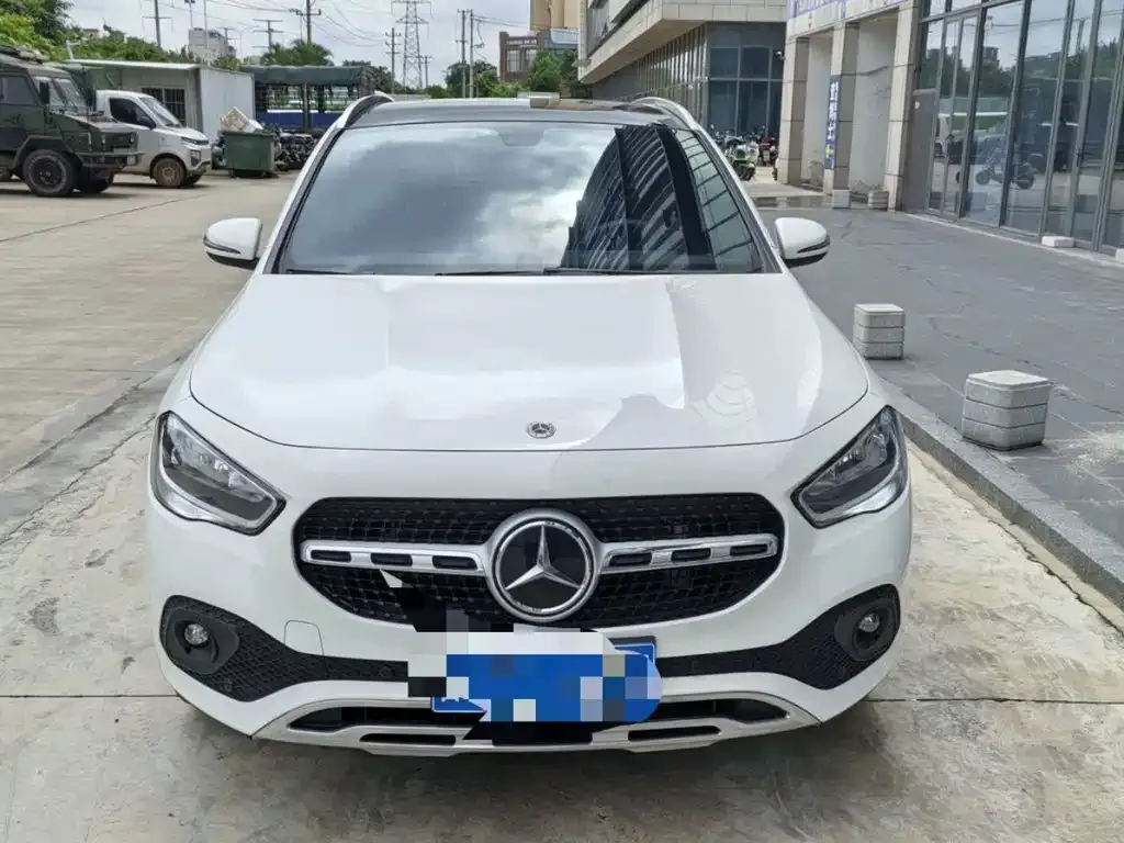 Mercedes-Benz GLA — фото 8