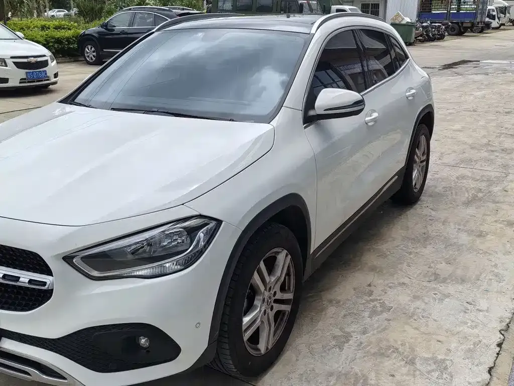 Mercedes-Benz GLA — фото 9