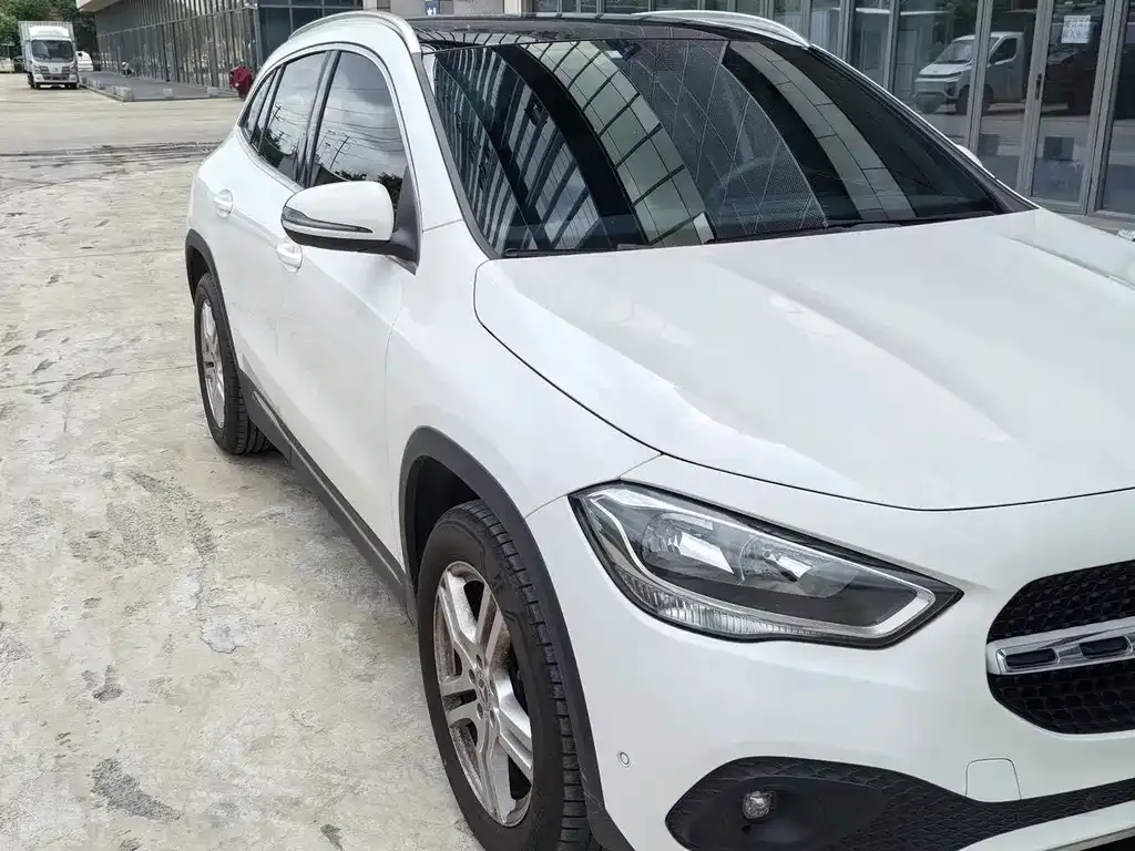 Mercedes-Benz GLA — фото 7