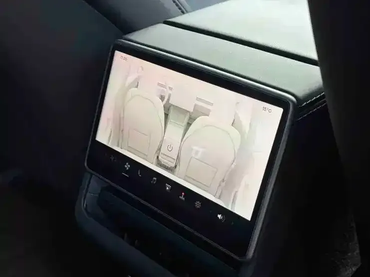 Tesla Model 3 — фото 5