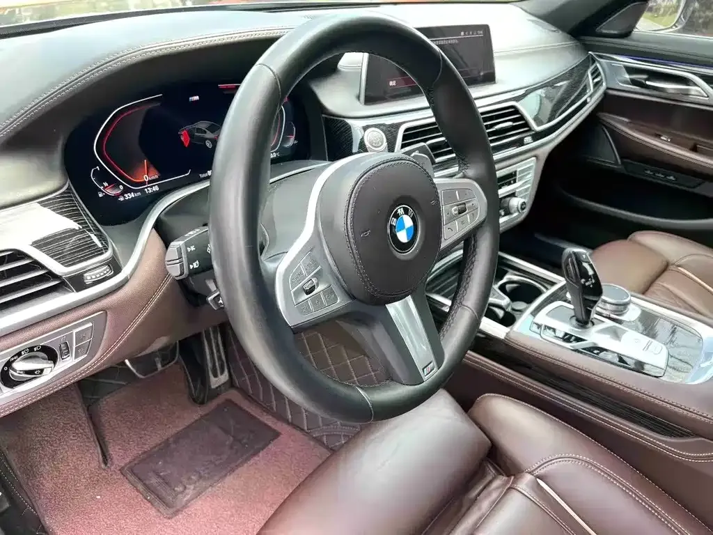 BMW 7 Series — фото 5