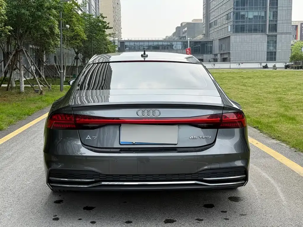 Audi A7 — фото 5