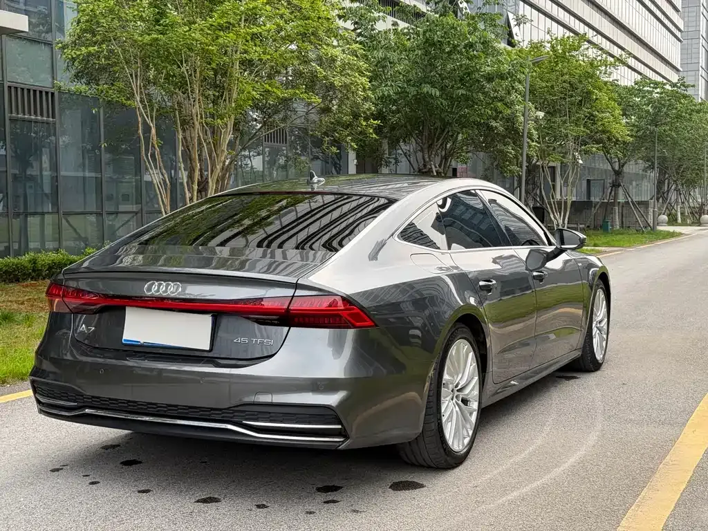 Audi A7 — фото 10