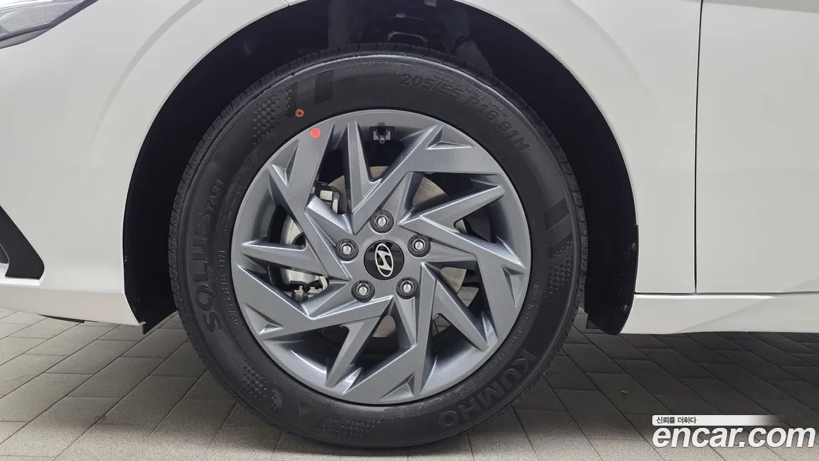 Hyundai AVANTE — фото 7