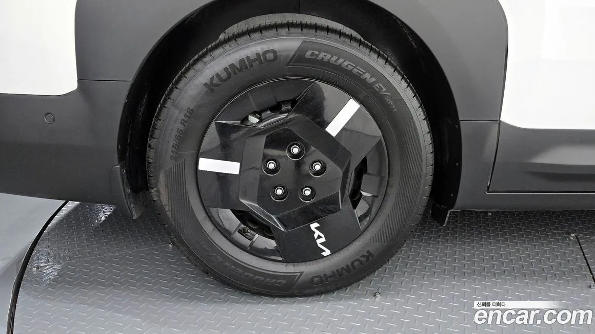 Kia PV5 — фото 4