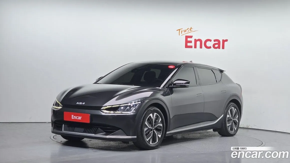 Kia EV6 — фото 1