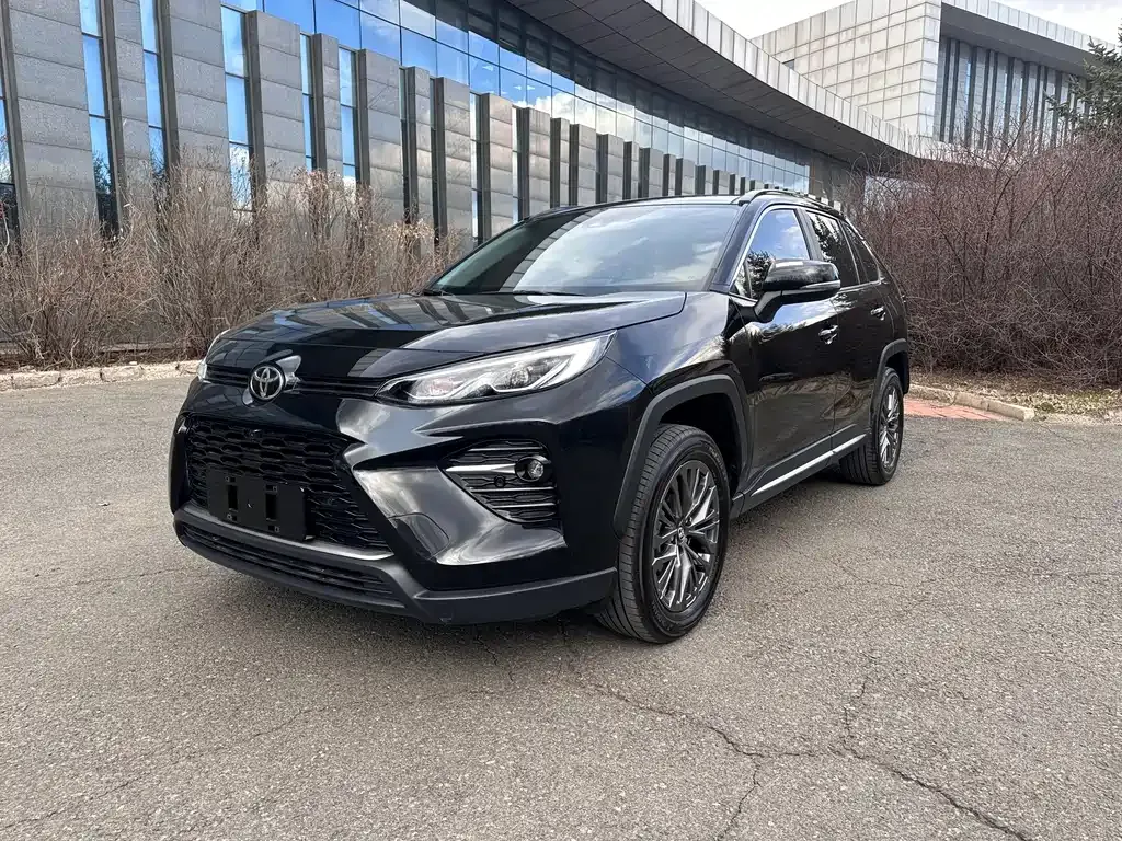 Toyota Wildlander — фото 1