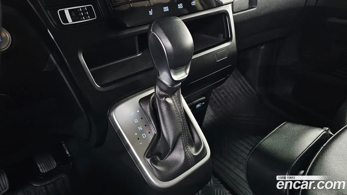 Hyundai Staria — фото 4