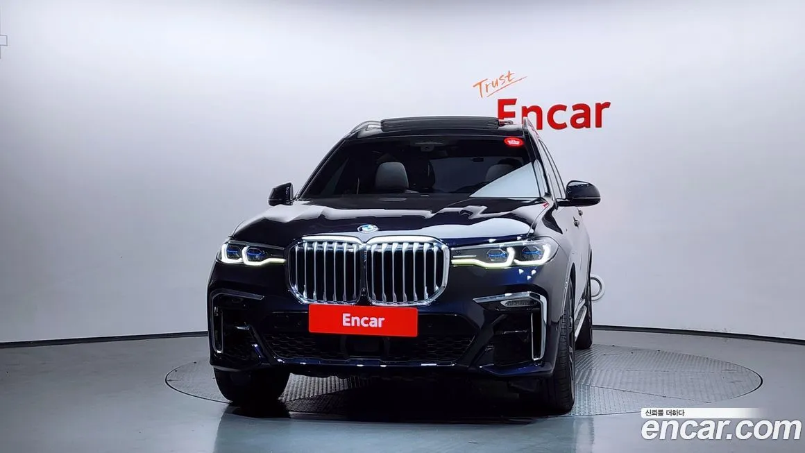 BMW X7 — фото 2