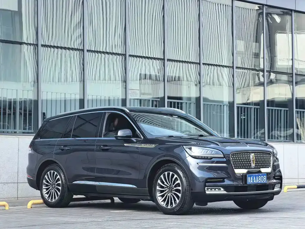 Lincoln Aviator — фото 1
