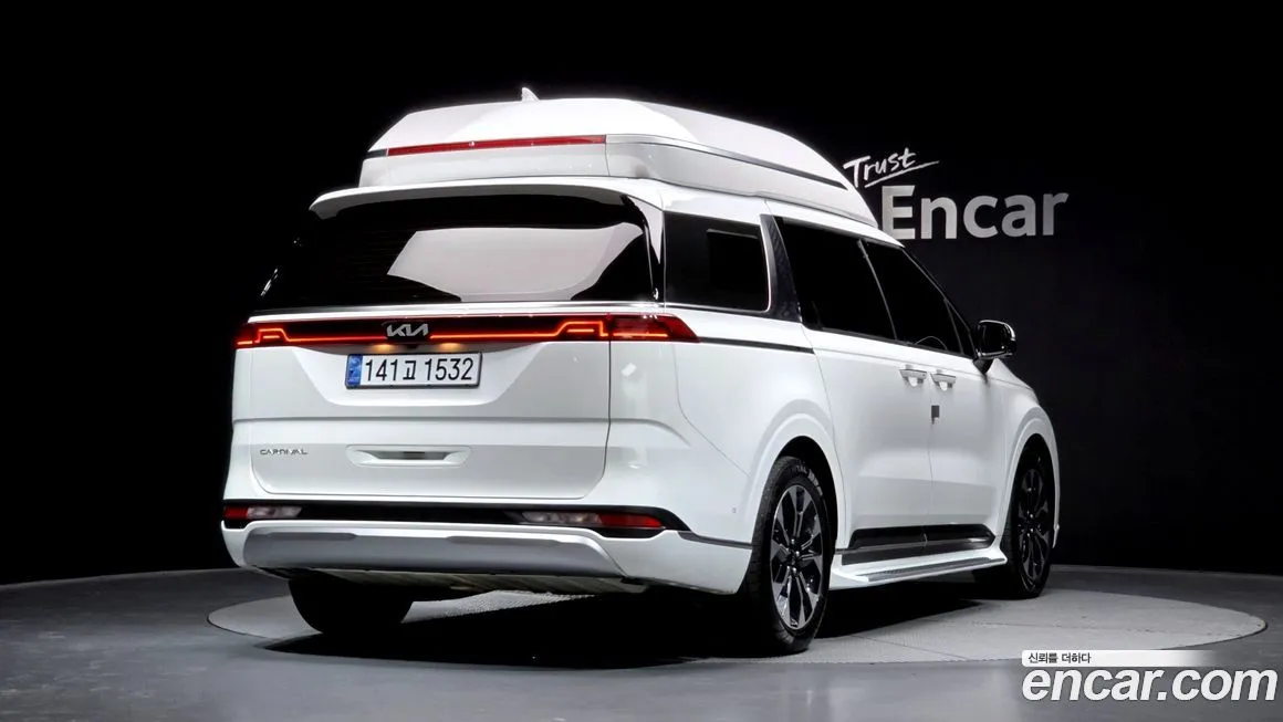 Kia Carnival — фото 10