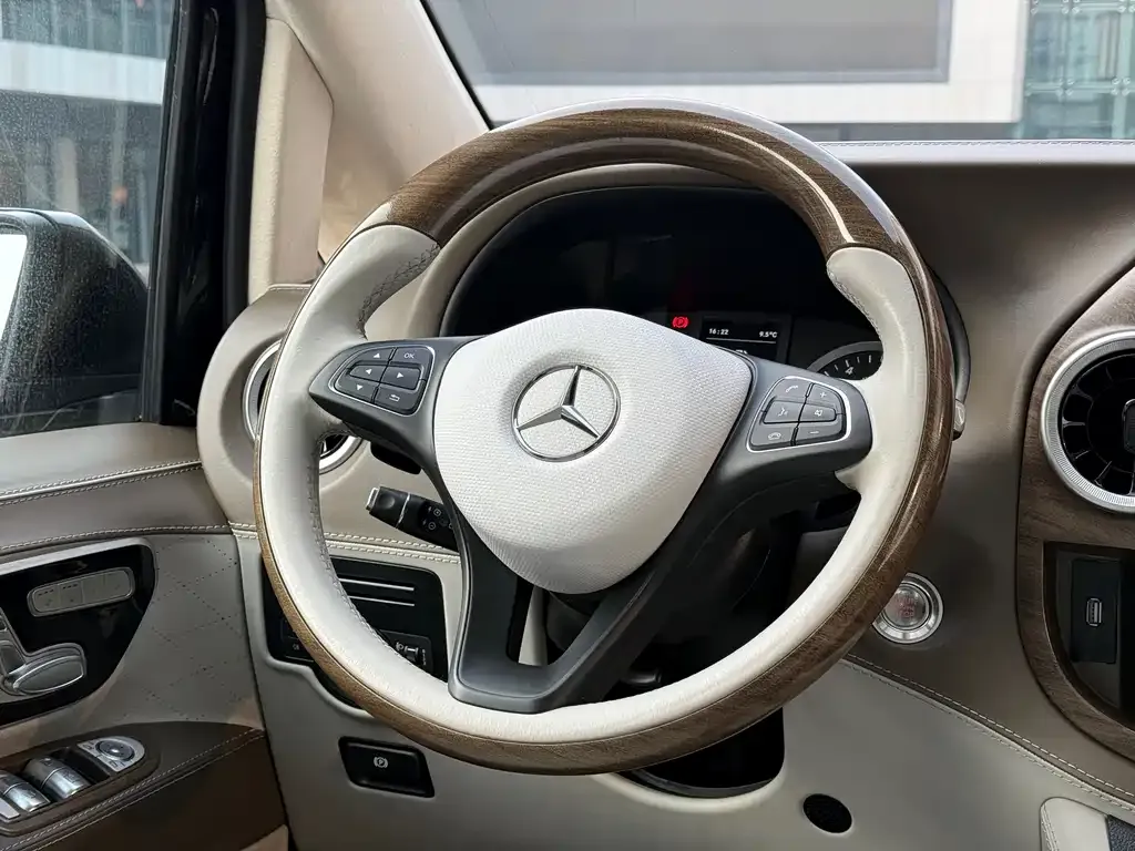 Mercedes-Benz Vito — фото 10