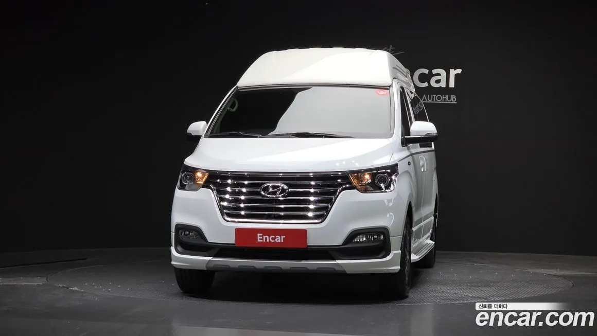 Hyundai Starex — фото 2