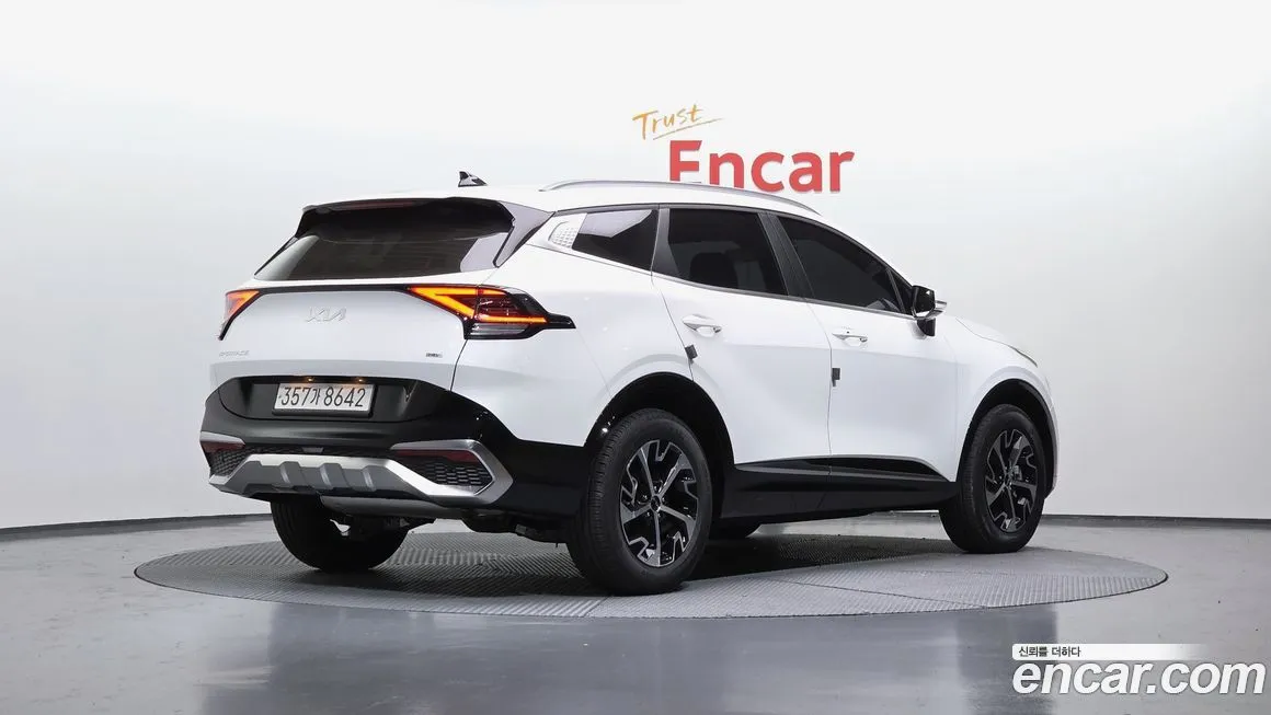 Kia Sportage — фото 7