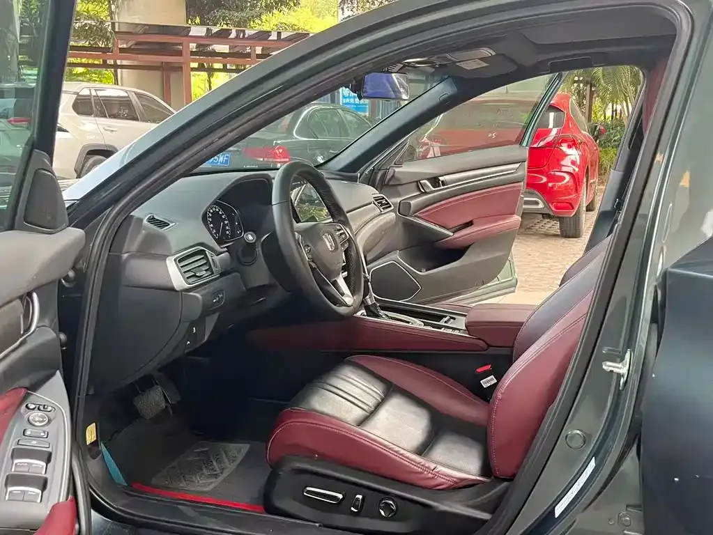 Honda Inspire — фото 10