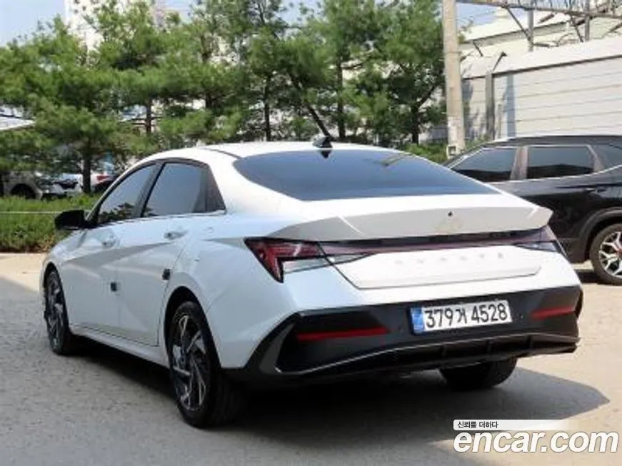 Hyundai AVANTE — фото 8