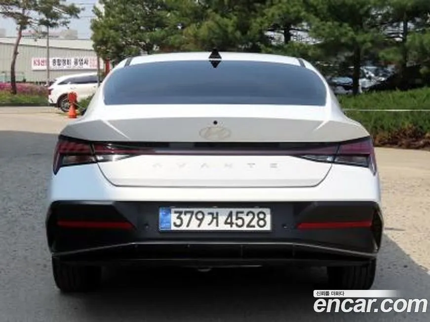 Hyundai AVANTE — фото 2