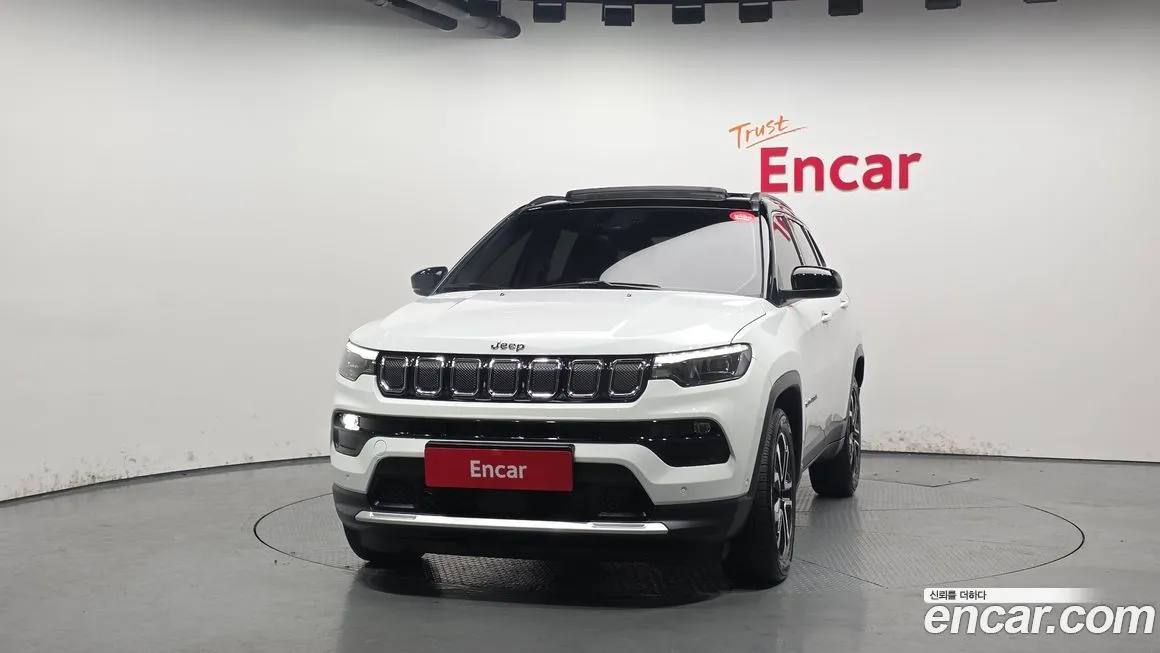 Jeep Compass — фото 7