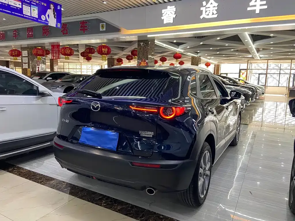 Mazda CX-30 — фото 10