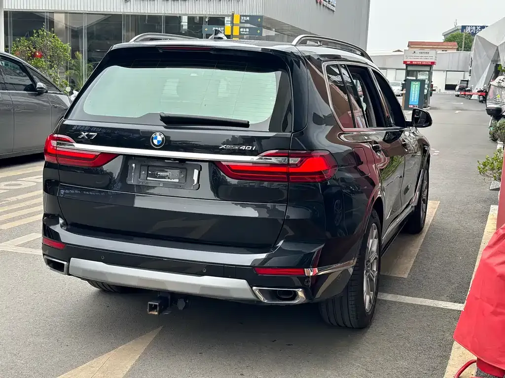 BMW X7 — фото 8