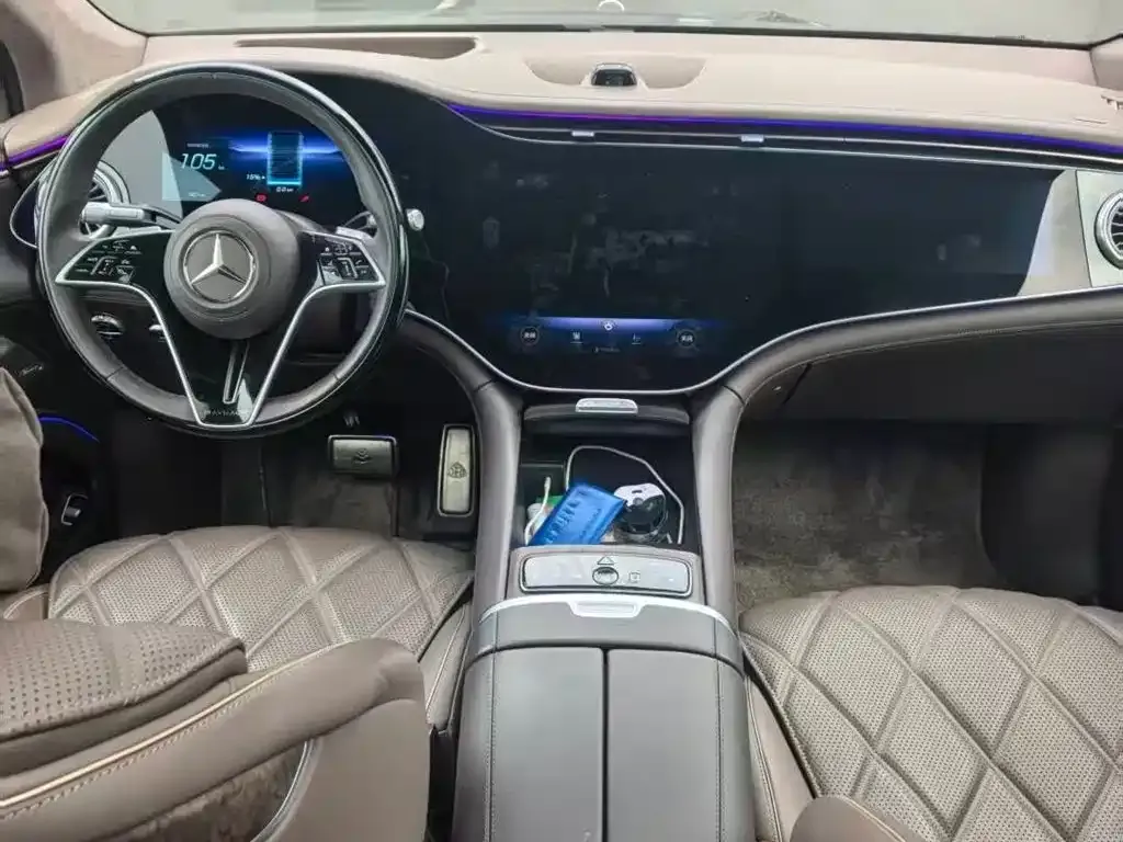 Mercedes-Benz EQS SUV — фото 3