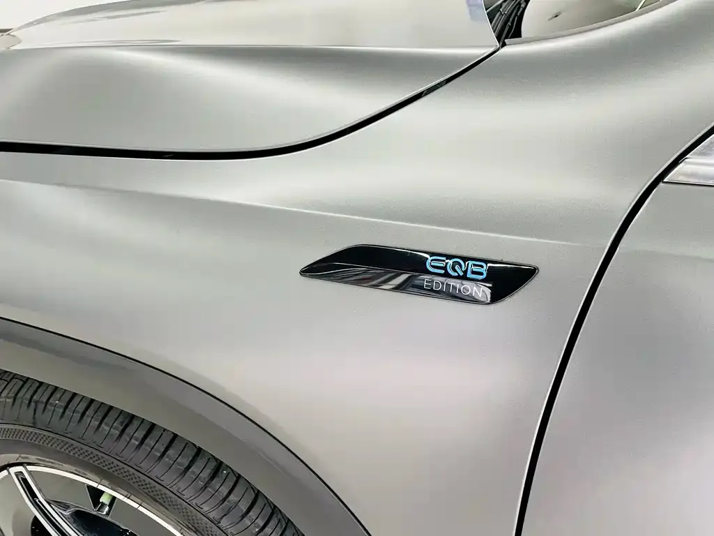 Mercedes-Benz EQB — фото 2