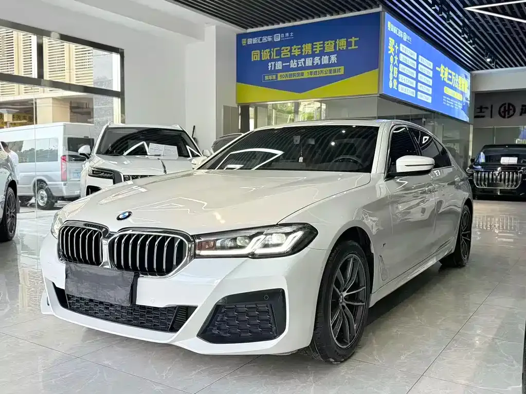 BMW 5 Series — фото 10