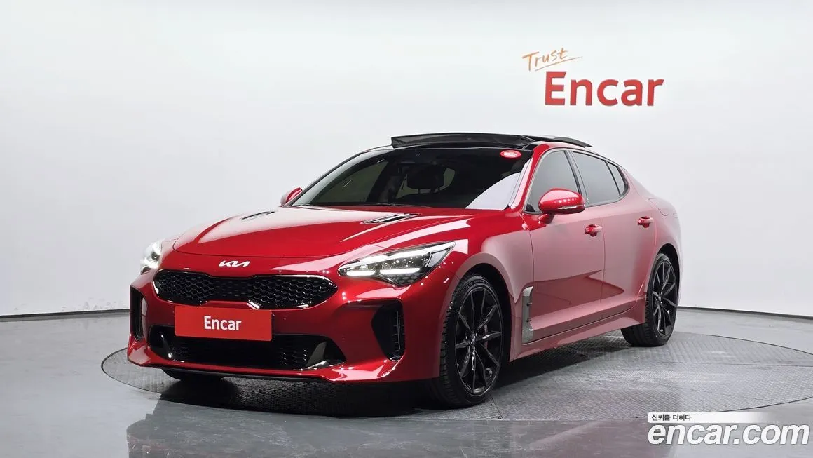 Kia Stinger — фото 1