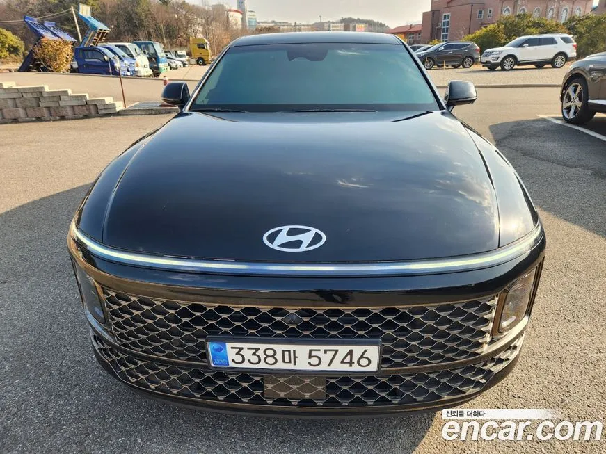 Hyundai Grandeur — фото 1