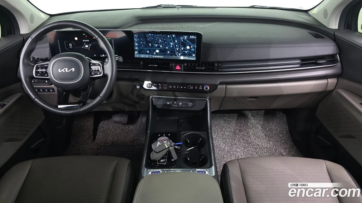Kia Carnival — фото 3